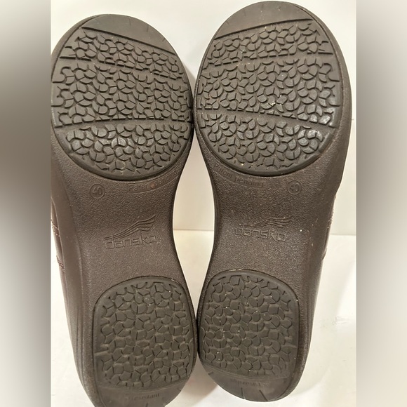 Dansko Embroidered Professional Clogs Slip resistant soles Brown Size 40 - Picture 6 of 9